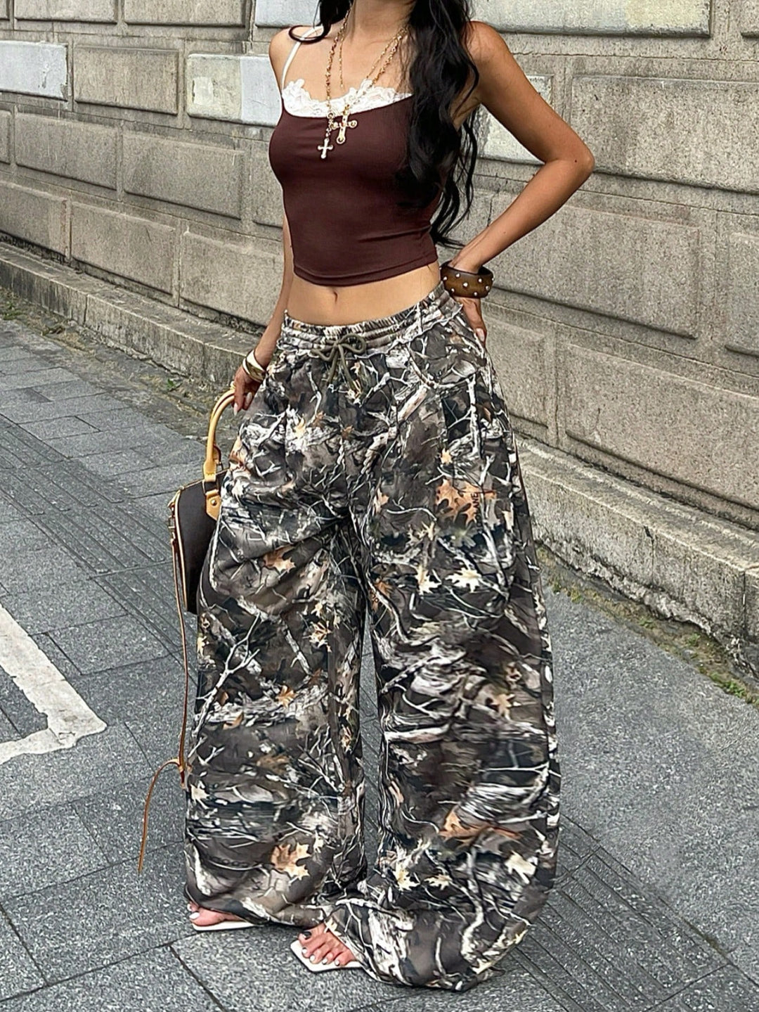 Pantaloni SHEIN, kaki