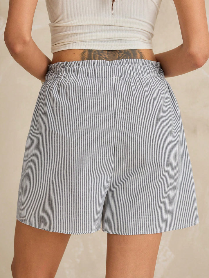 Pantaloni scurți SHEIN, albastru