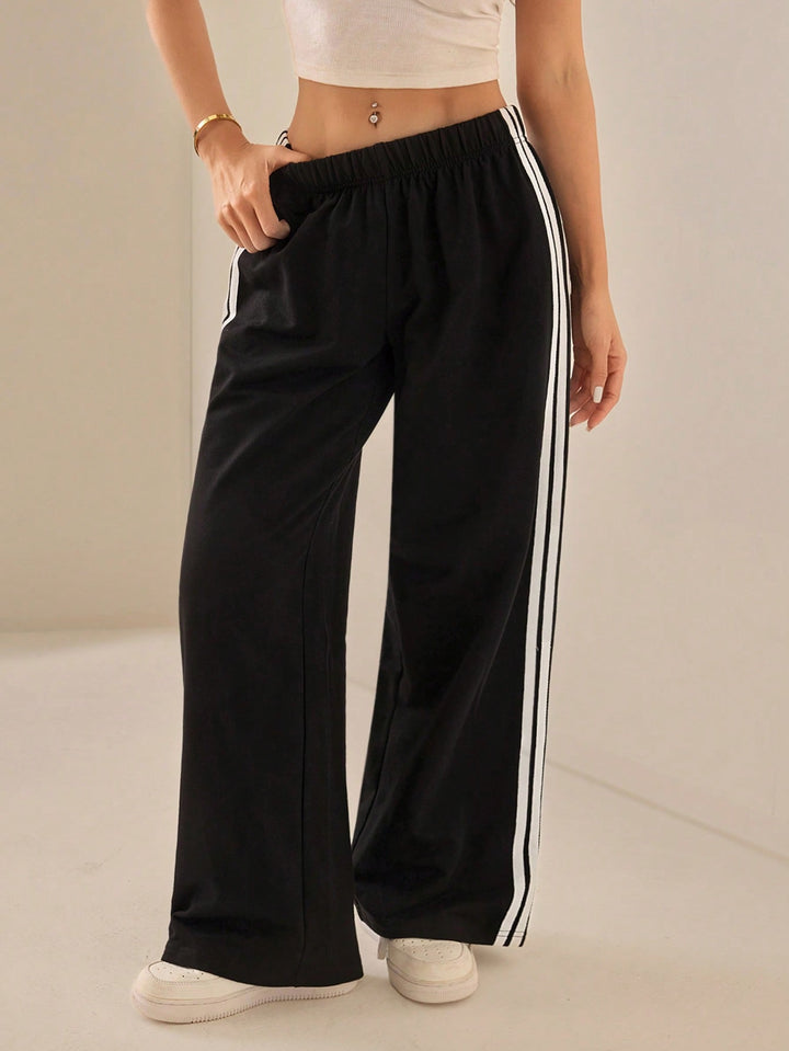 Pantaloni SHEIN, negru