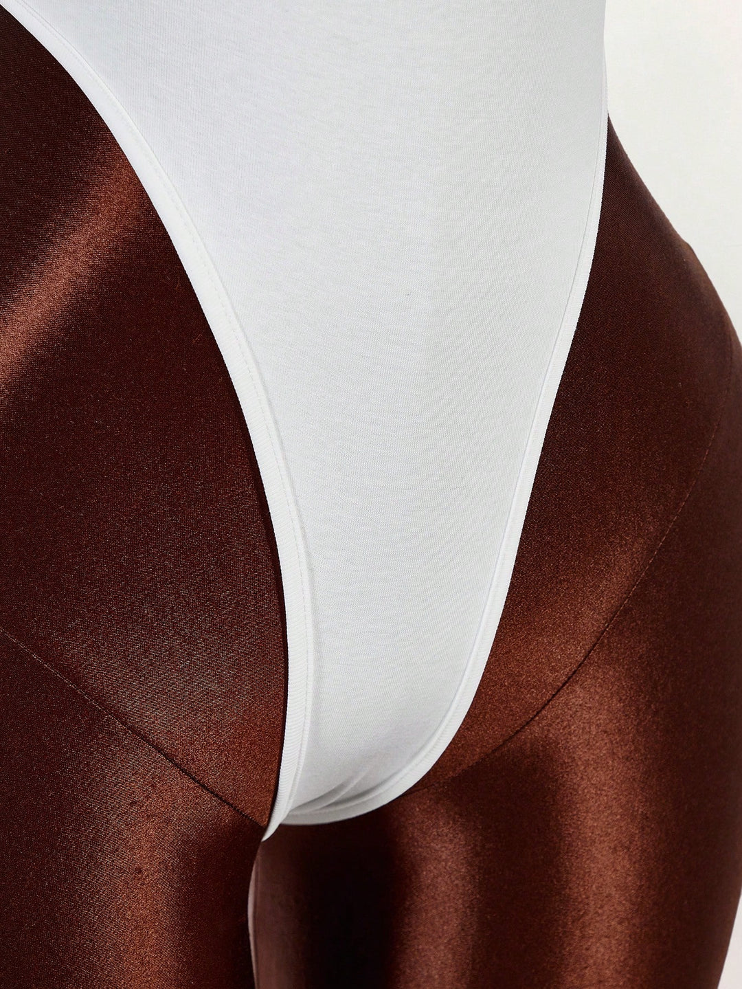 Body SHEIN, alb