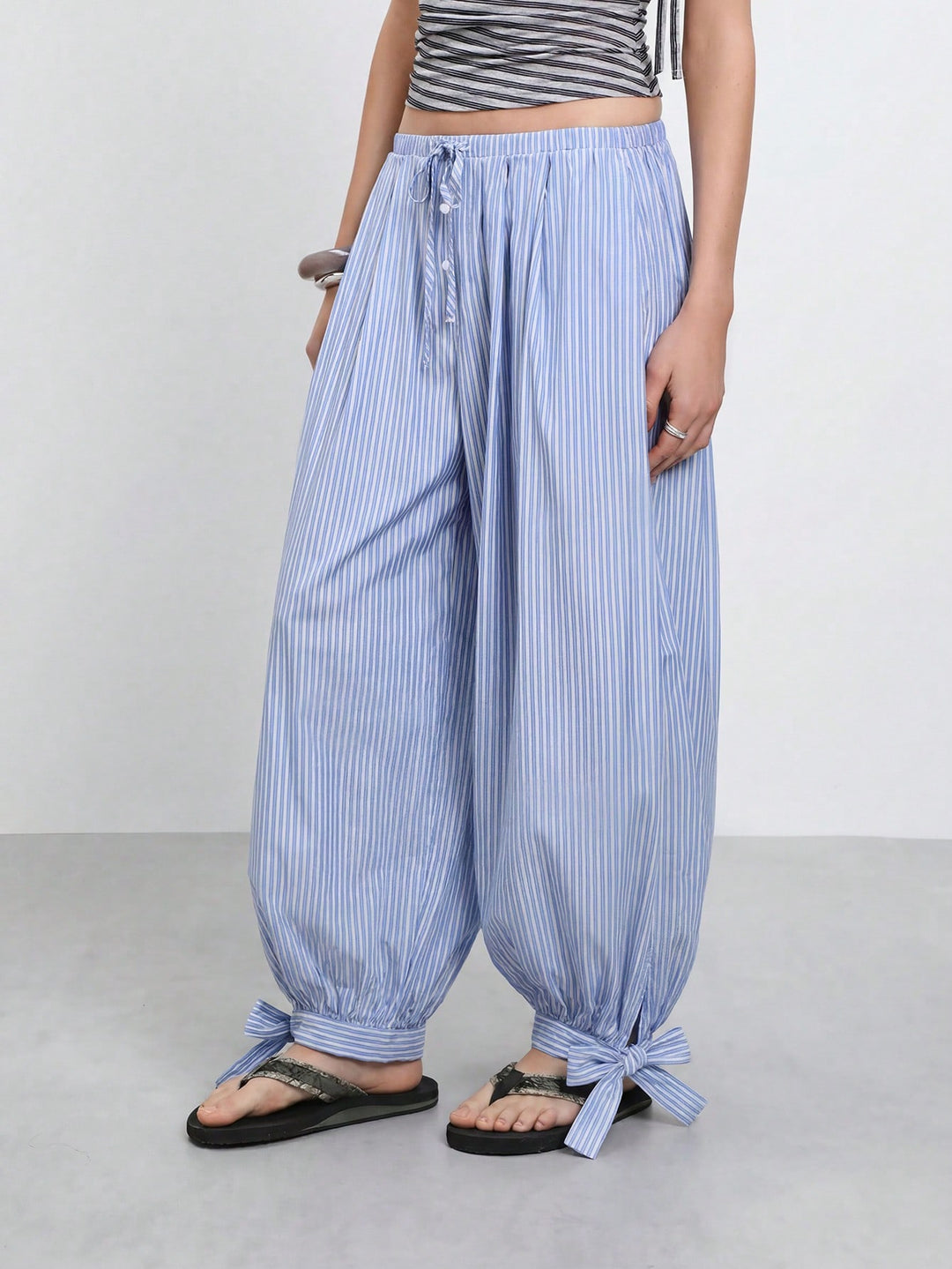 Pantaloni SHEIN, albastru