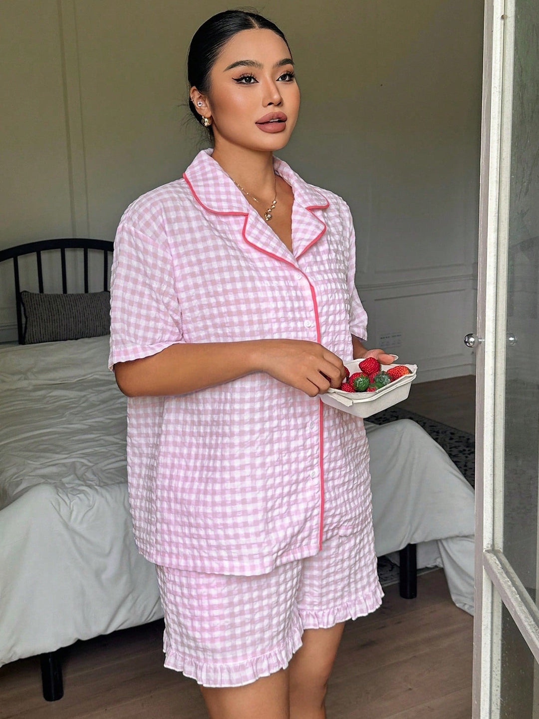 Set pijamale SHEIN, roz