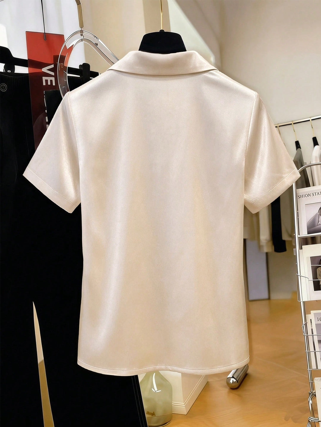Tricou SHEIN, auriu