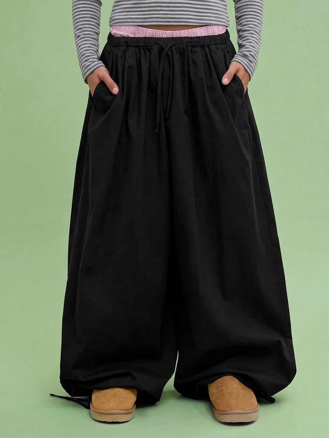 Pantaloni SHEIN, negru
