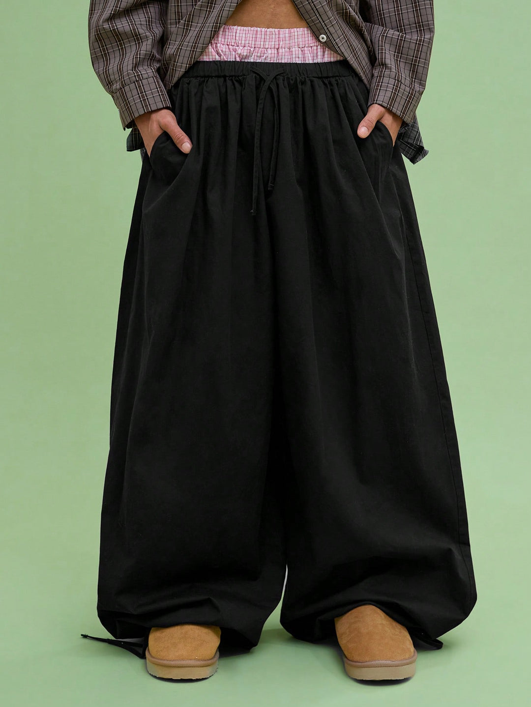 Pantaloni SHEIN, negru