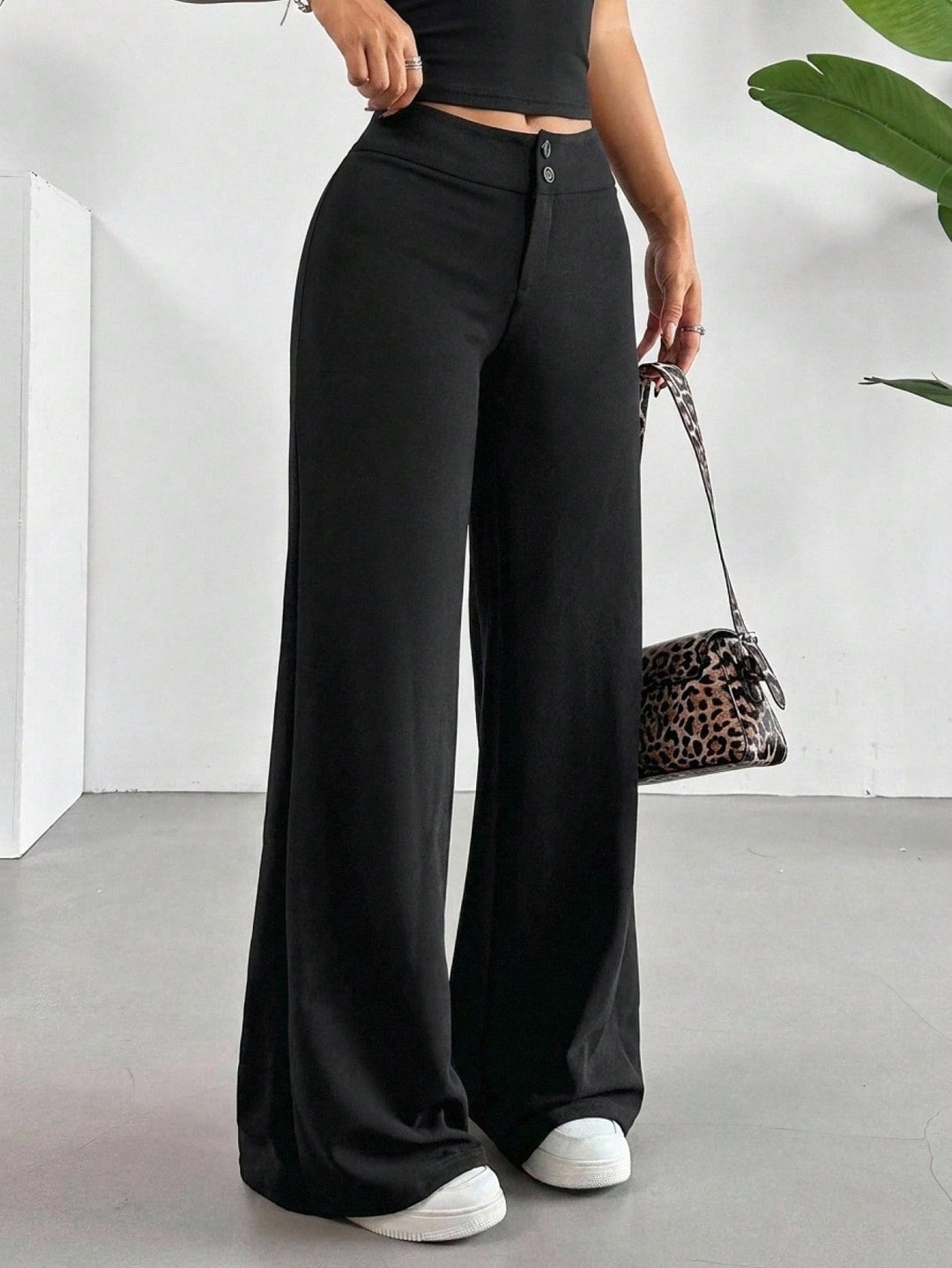 Pantaloni SHEIN, negru