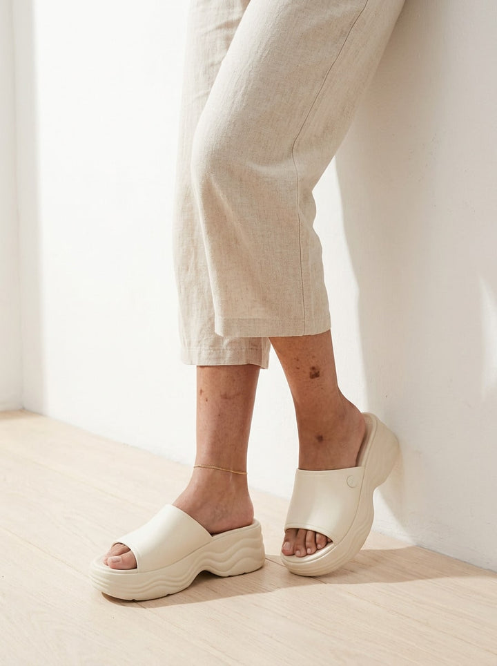 Papuc tip slide SHEIN, bej