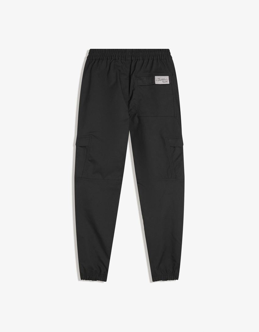 Farmer BERSHKA, fekete