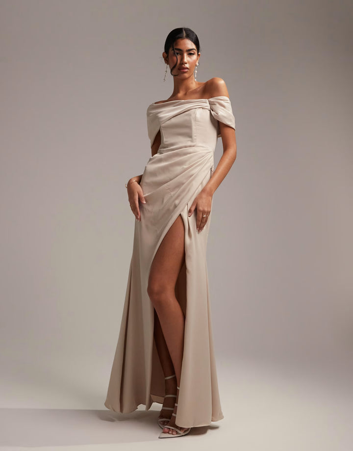 Rochie maxi ASOS, crem