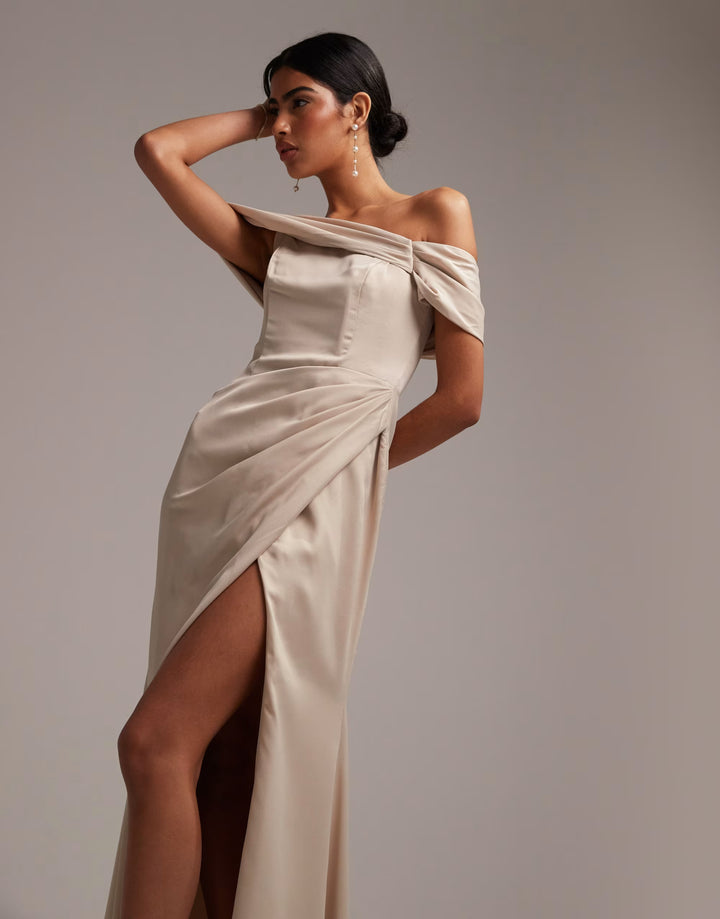 Rochie maxi ASOS, crem