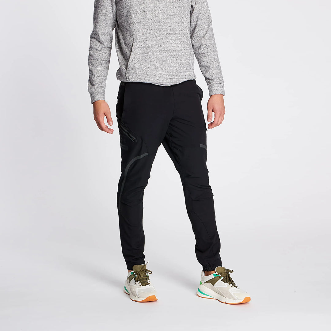 UNDER ARMOUR nadrág, fekete