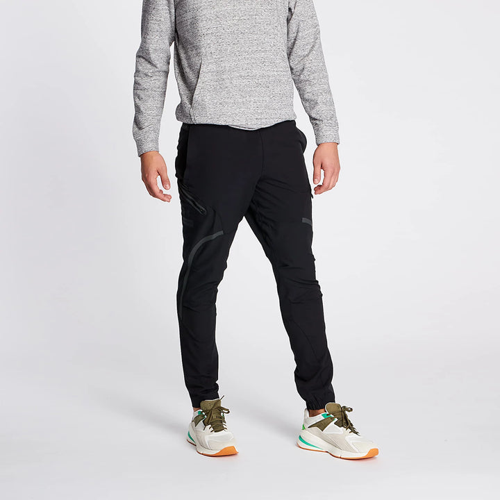 UNDER ARMOUR nadrág, fekete