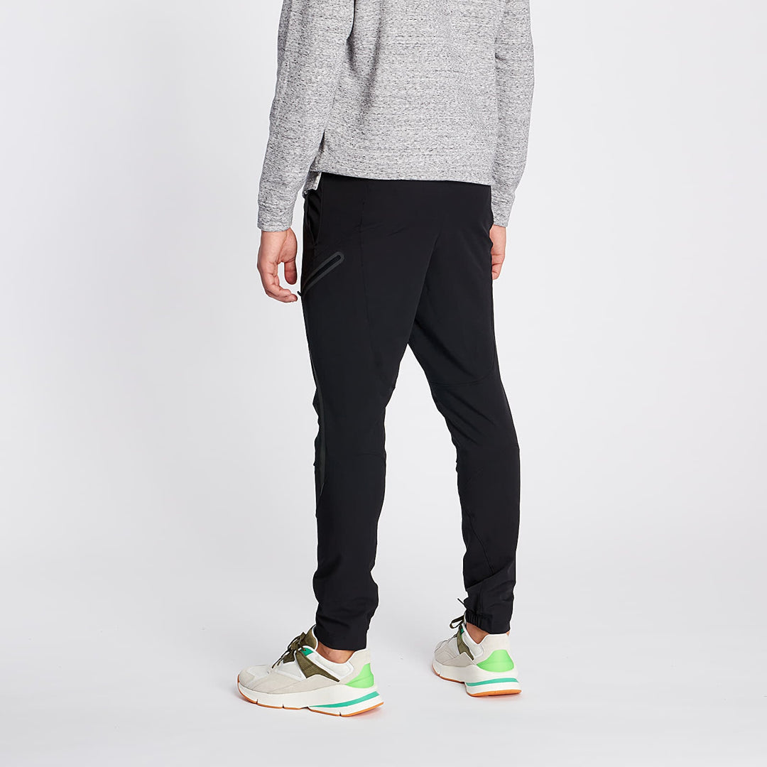UNDER ARMOUR nadrág, fekete