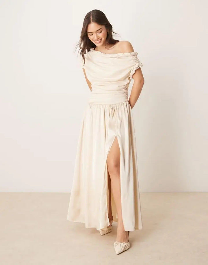 Rochie maxi ASOS, crem