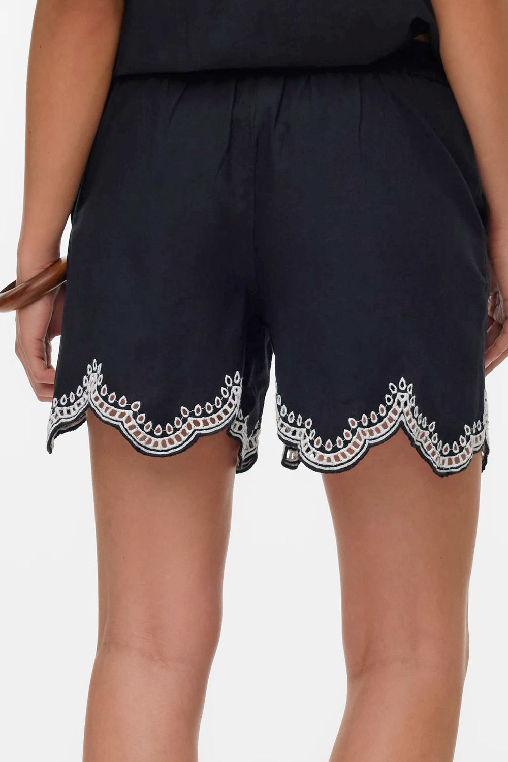 VERO MODA rövidnadrág, fekete