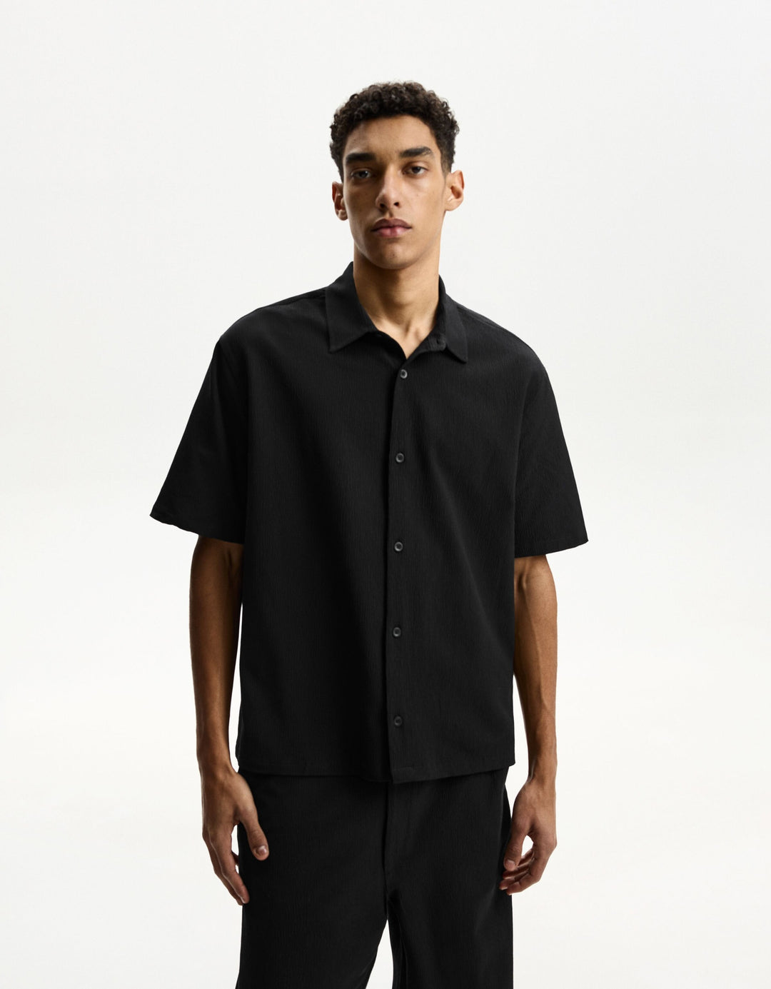Rövid ujjú ing BERSHKA, fekete