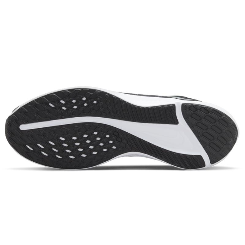 NIKE sportcipő, fekete
