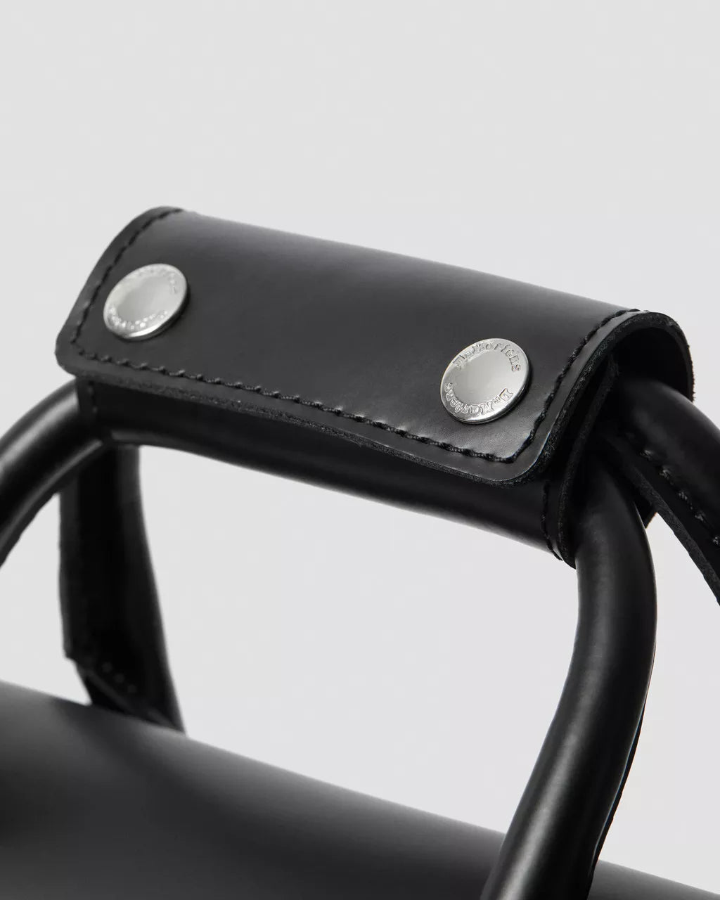 Dr.MARTENS fekete bőr laptop hátizsák