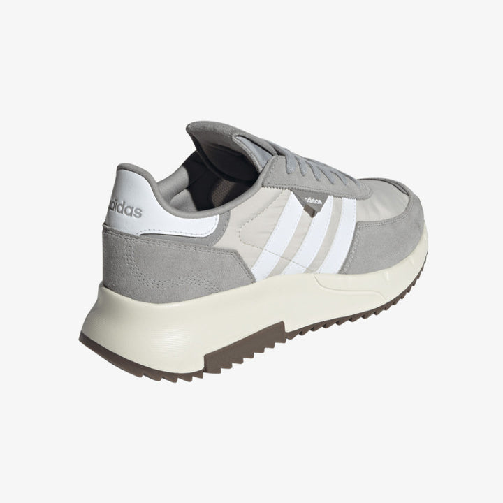 Sportcipő Adidas, vegyes színek