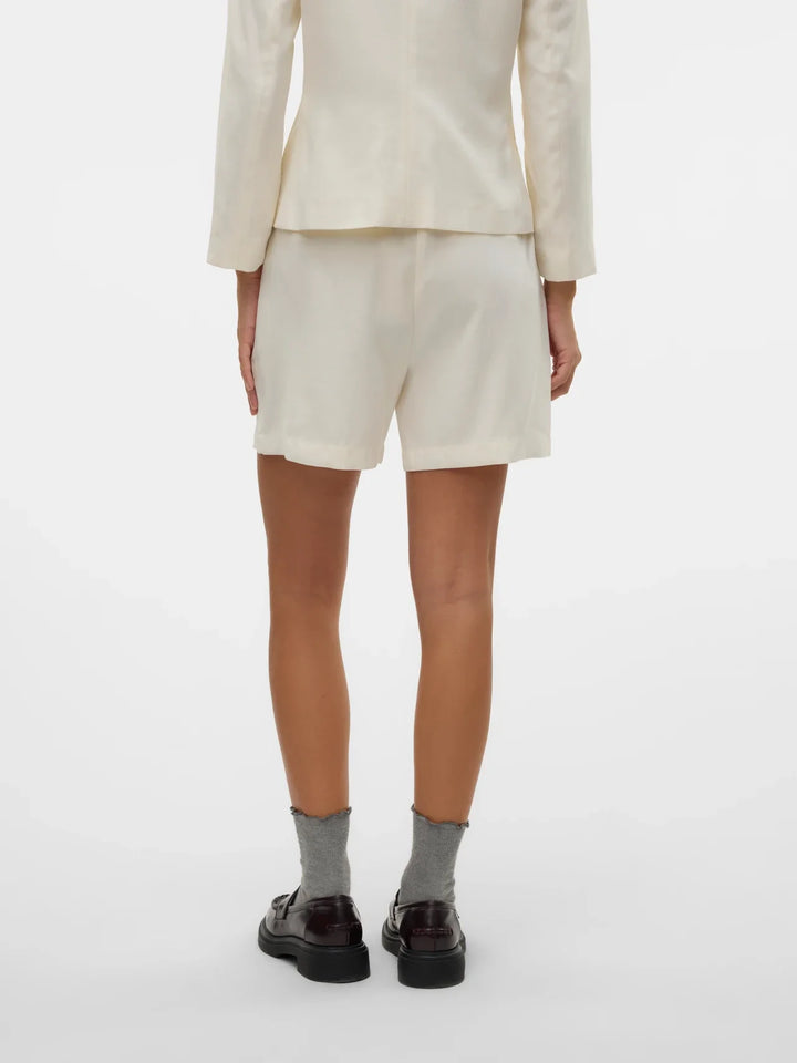 VERO MODA rövidnadrág, fehér