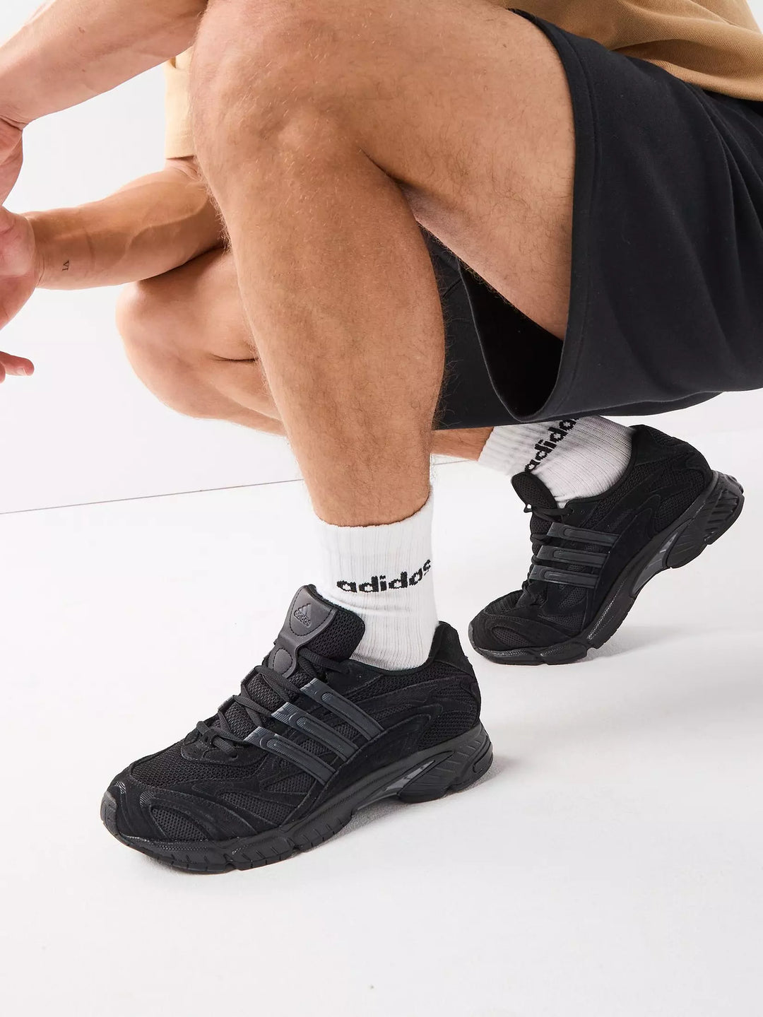 Sportcipő ADIDAS, fekete