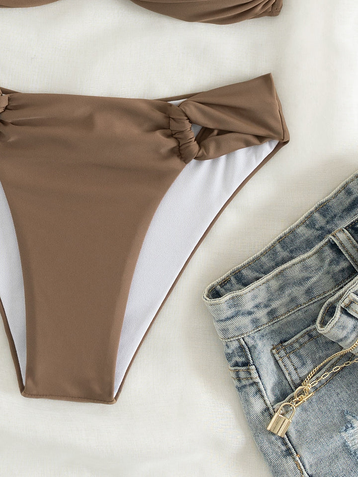 Set bikini SHEIN, maro