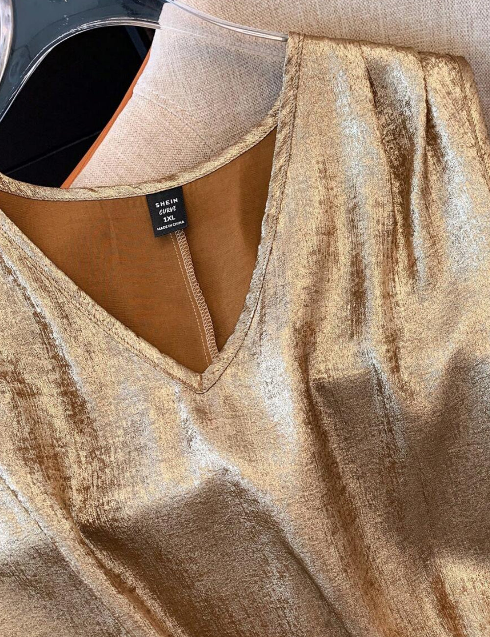 Shein Curve+ rövid ujjú ing, arany