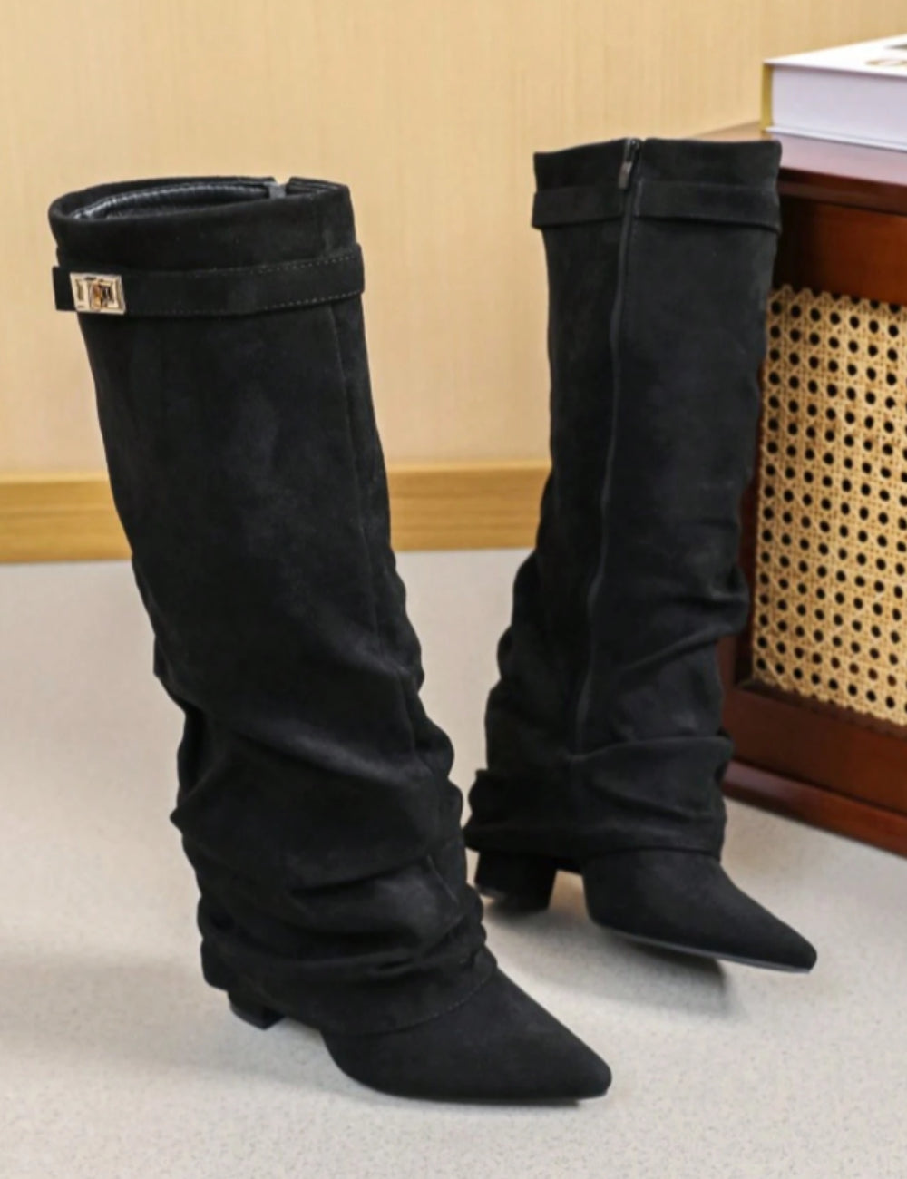 SHEIN sarkos csizma, fekete