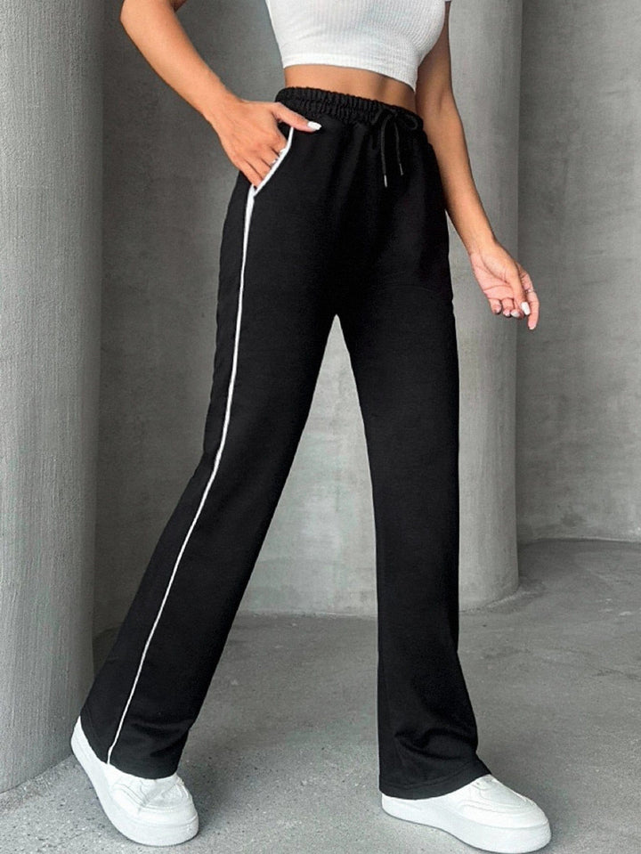 Pantaloni SHEIN, negru