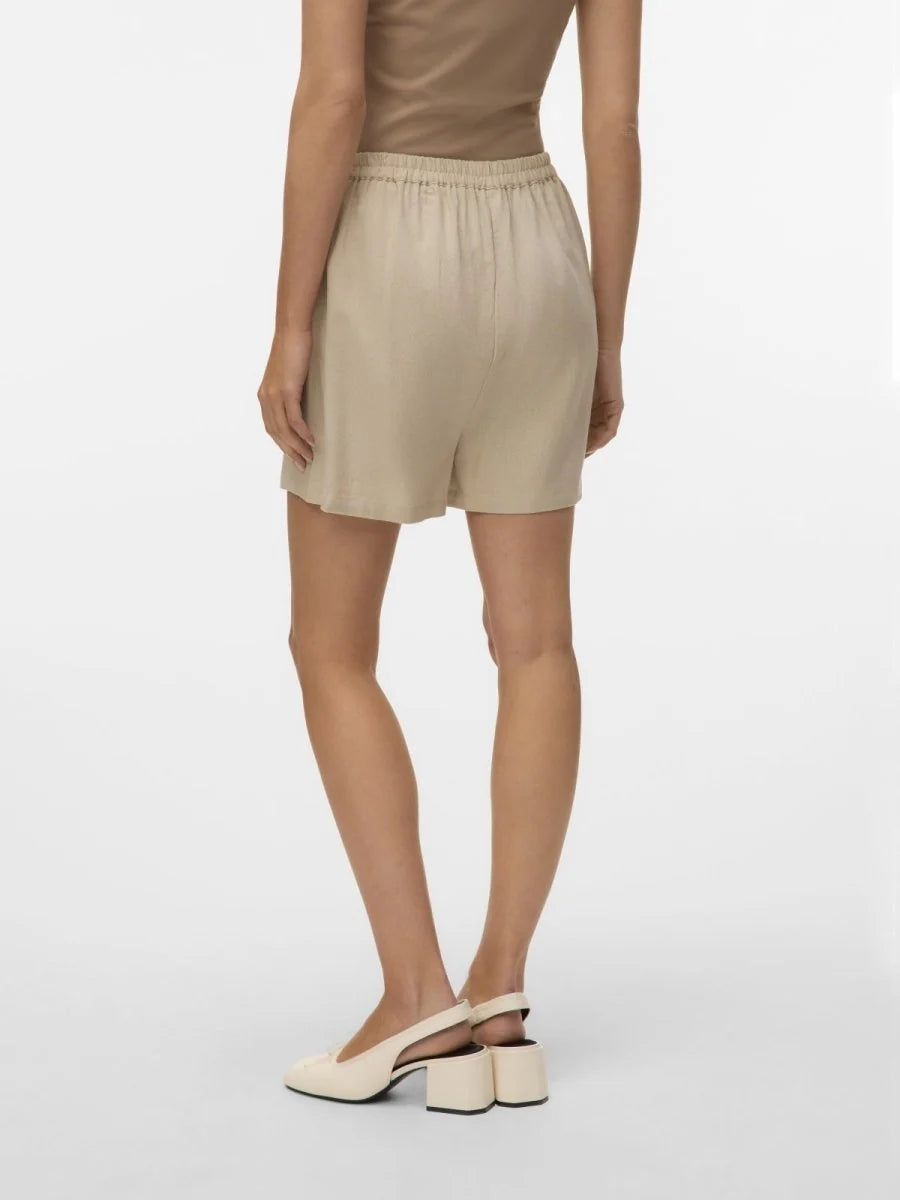 VERO MODA rövidnadrág, bézs
