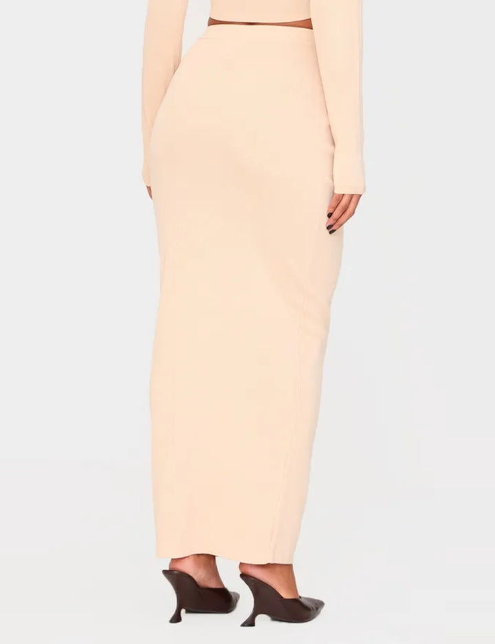PRETTYLITTLETHING Maxi szoknya, bézs