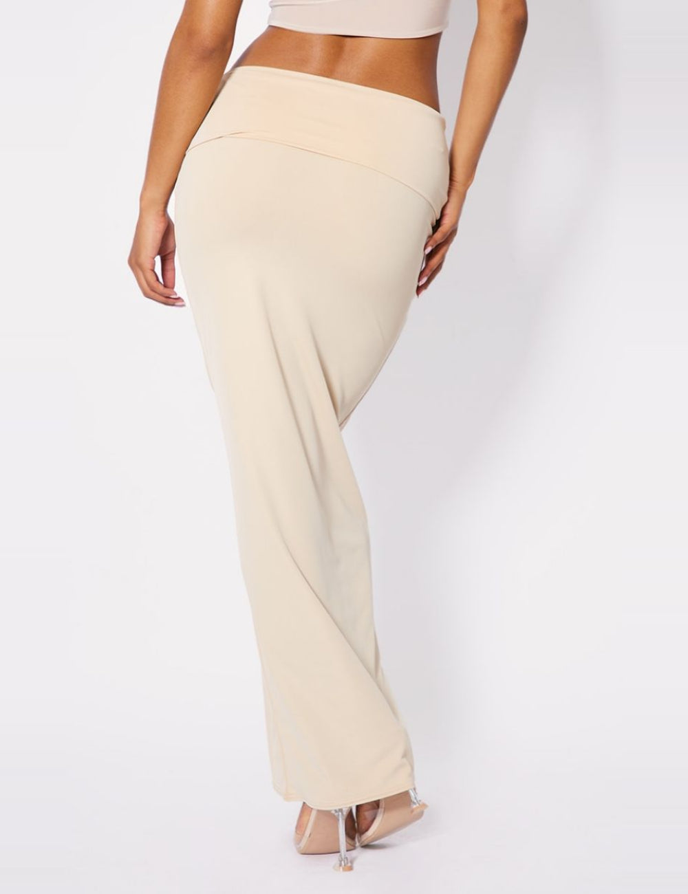 PRETTYLITTLETHING maxi szoknya, krémszínű