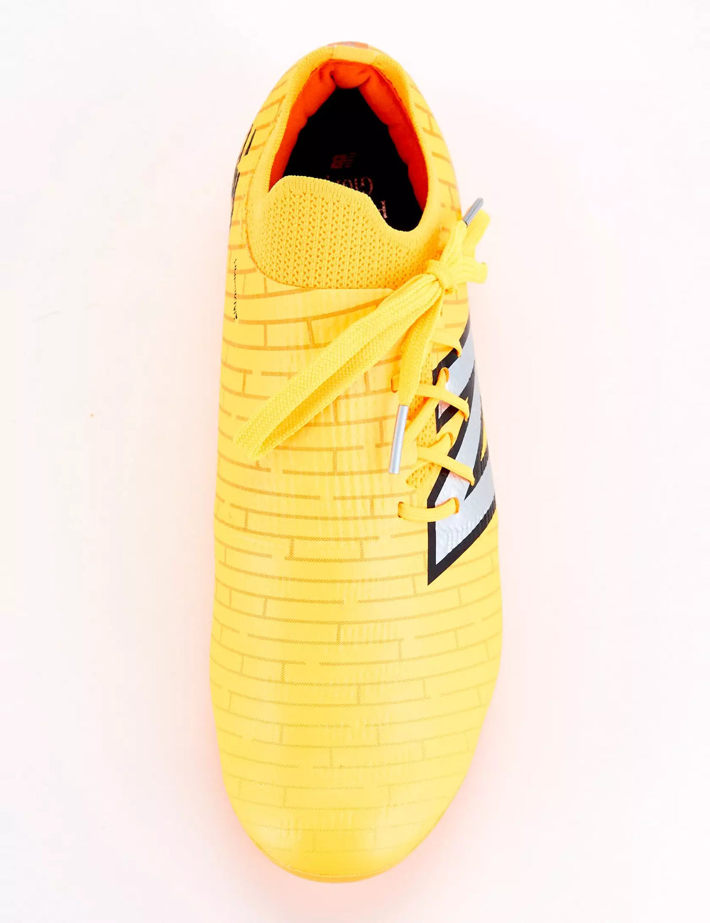 New Balance narancssárga futballcipő