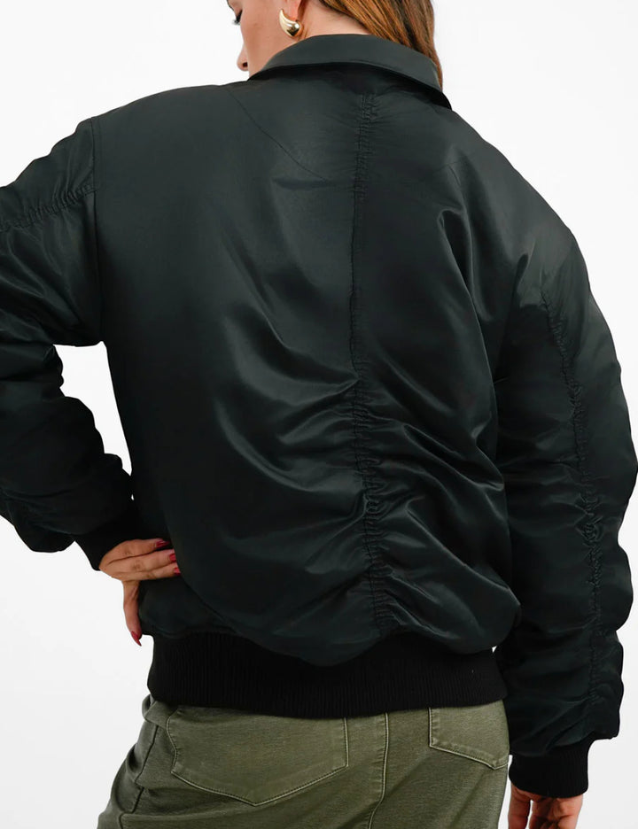 Wrangler dzseki, fekete