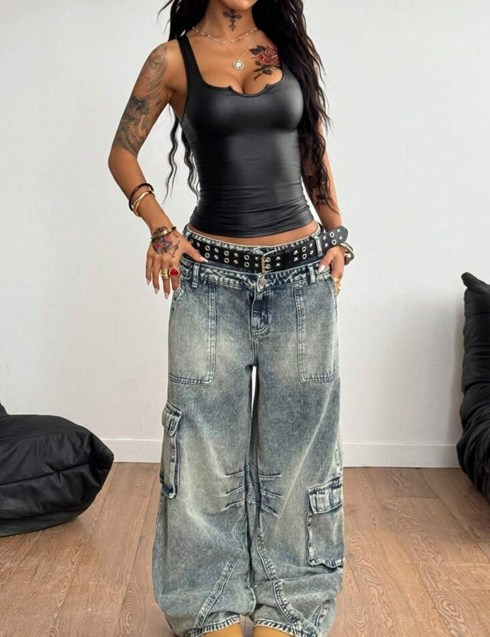 Maiou Shein, negru