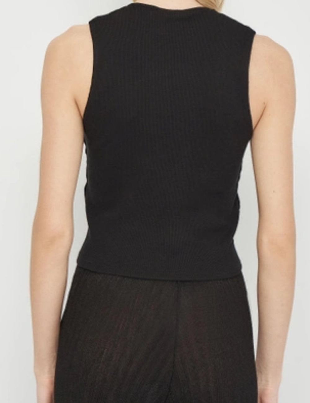 Zara atléta, fekete