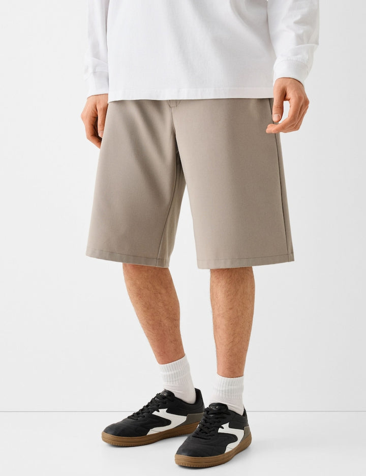 Pantaloni 3/4 Bershka, bej