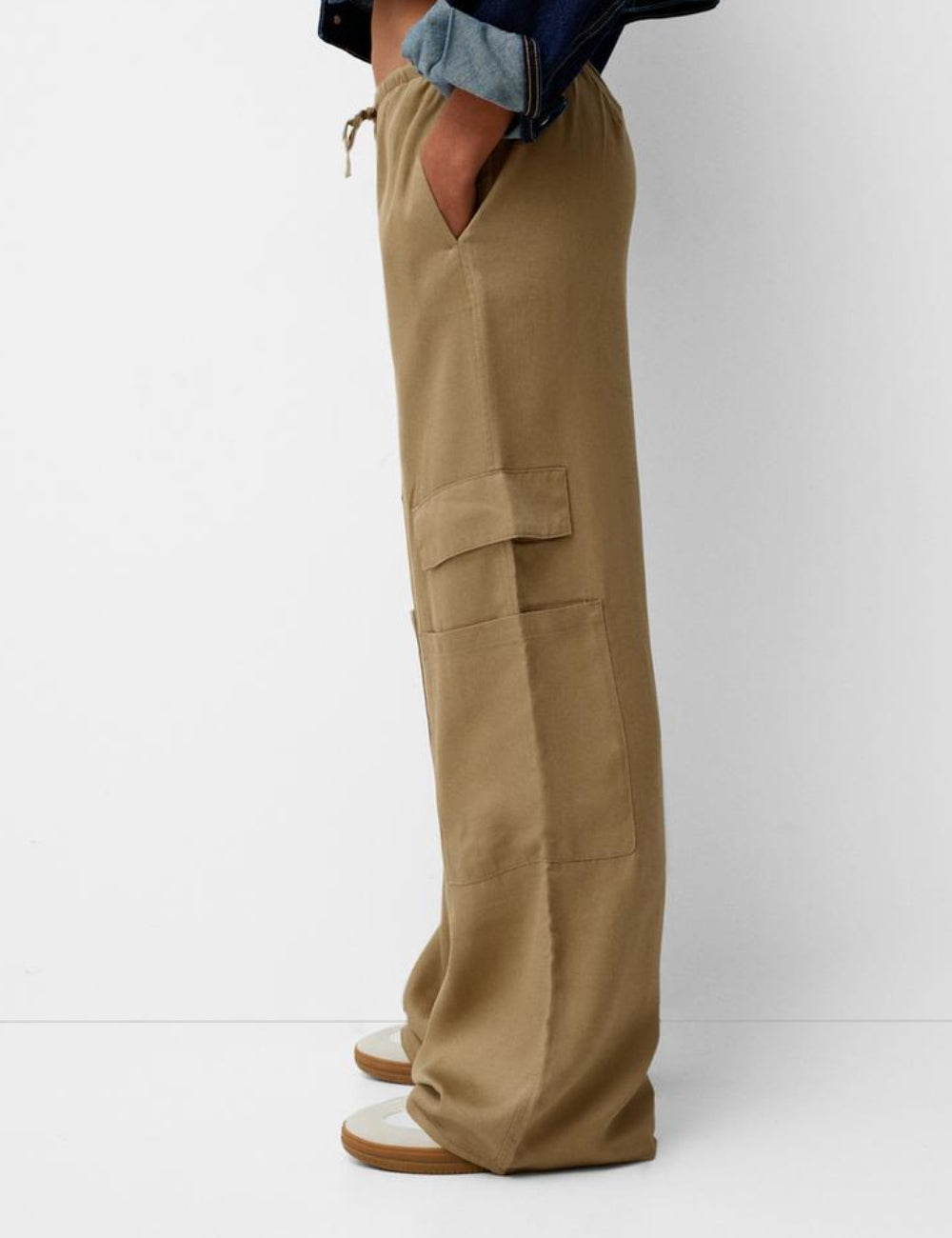 Bershka nadrág, khaki
