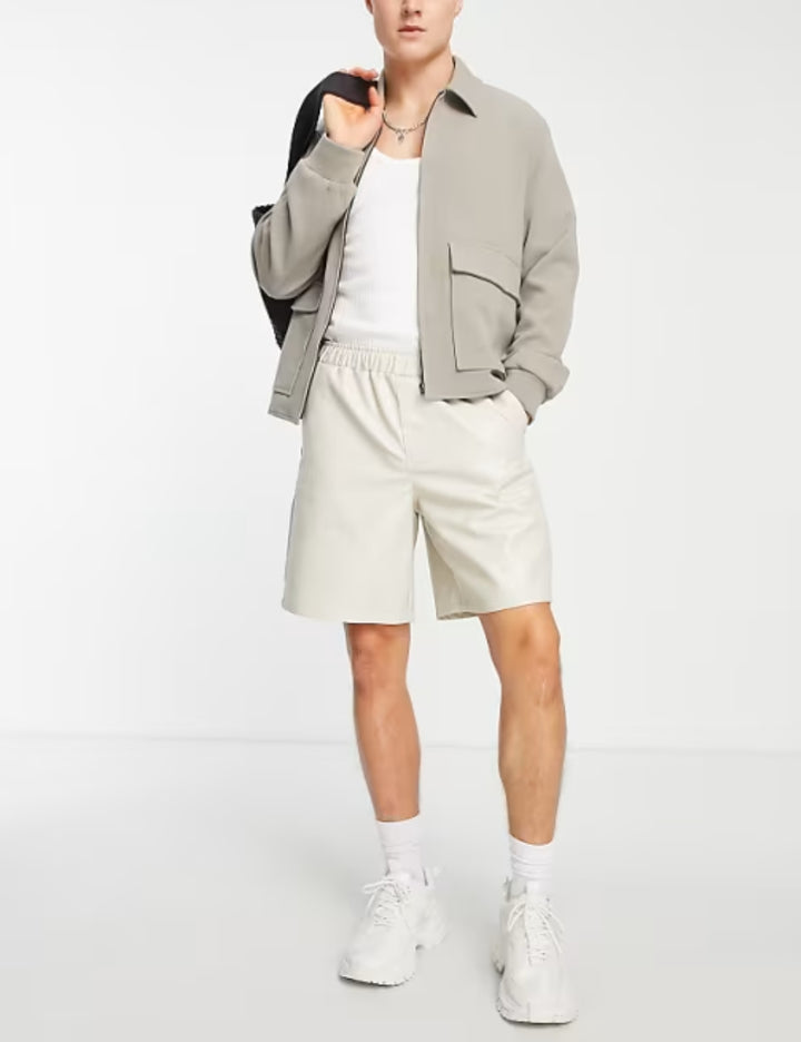 Pantaloni imitație din piele ASOS, crem