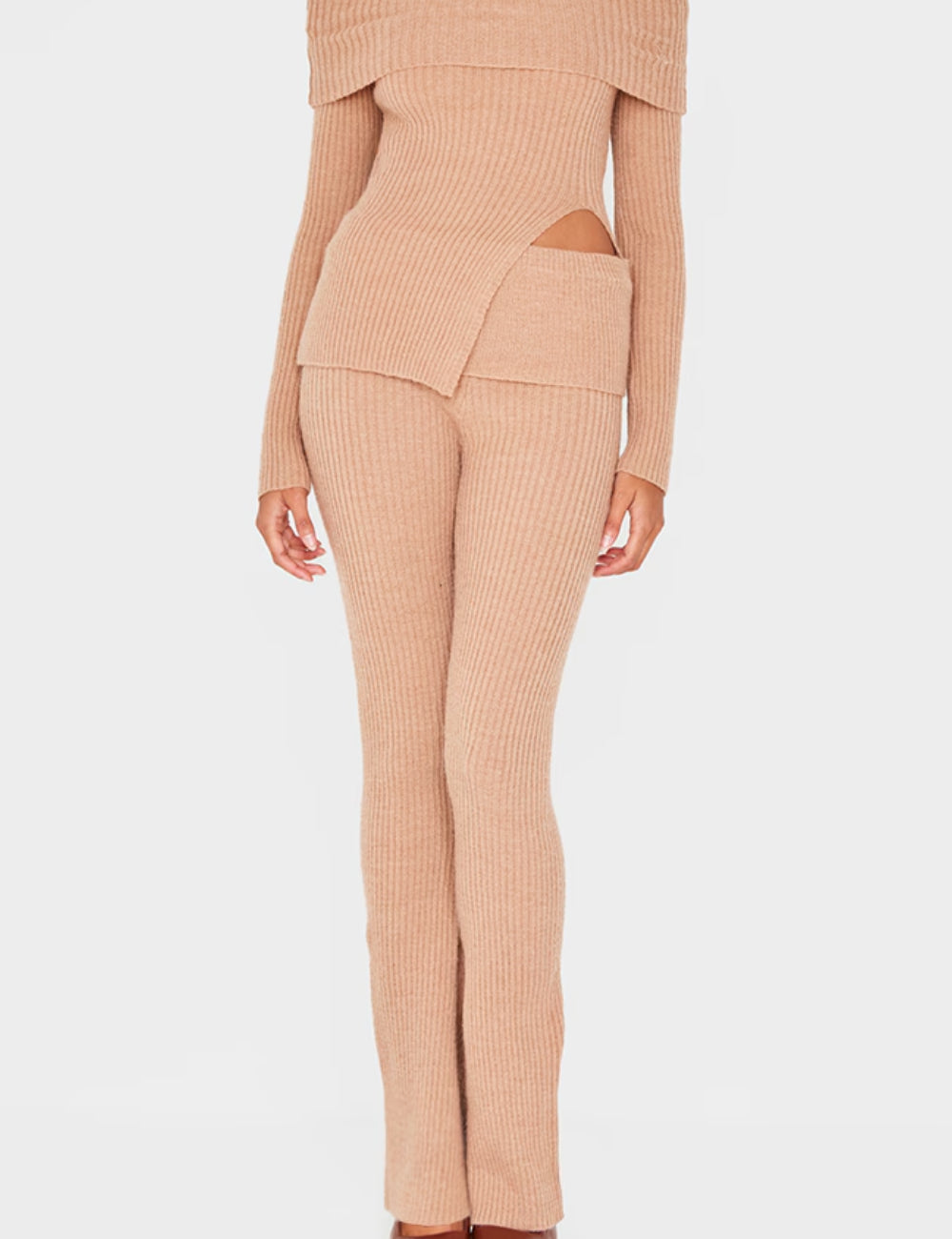 Pantaloni PRETTYLITTLETHING, maro