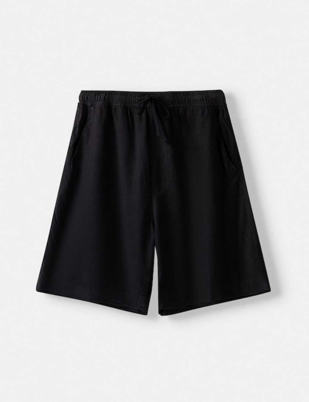 BERSHKA rövidnadrág, fekete
