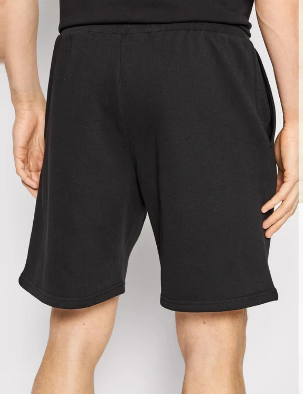 Pantaloni scurți, NEW ERA negru