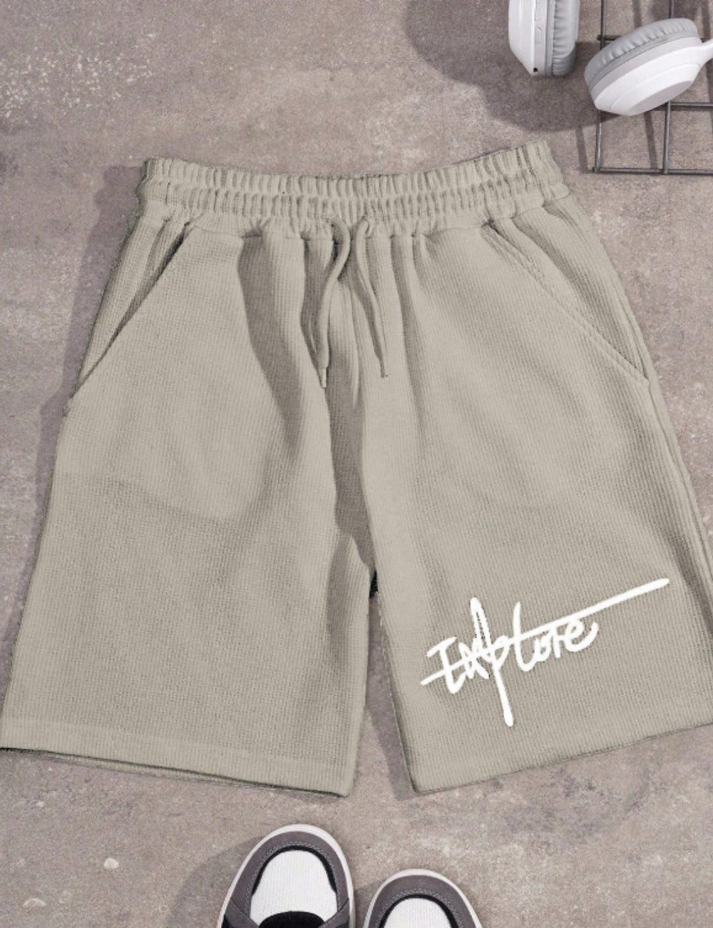 Pantaloni scurți SHEIN, crem