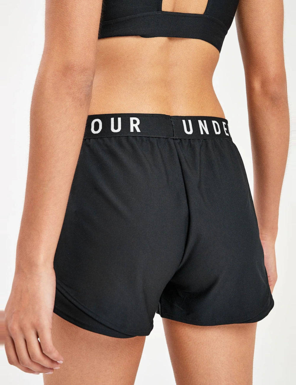 Under Armour rövidnadrág, fekete