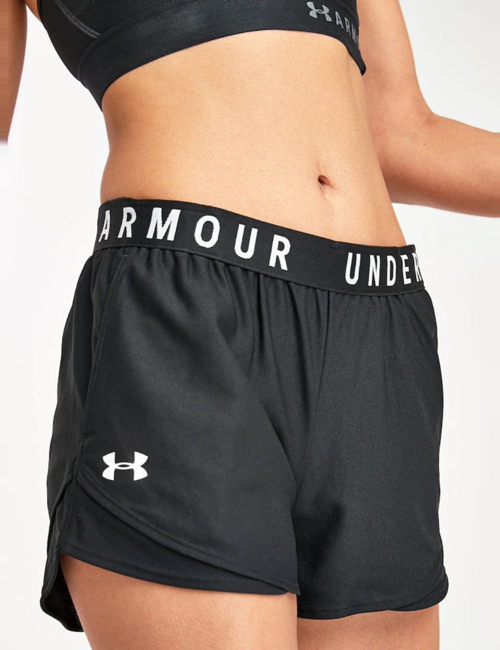 Under Armour rövidnadrág, fekete