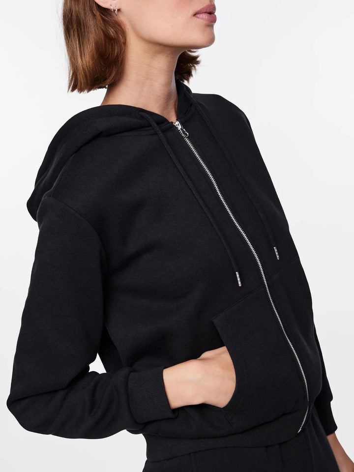 Hanorac cu fermoar PIECES, negru