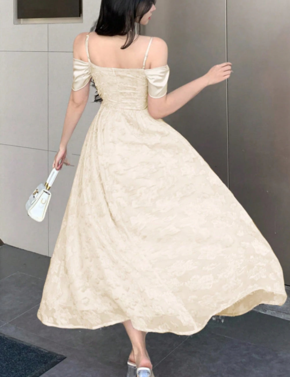 Shein maxi ruha, krém