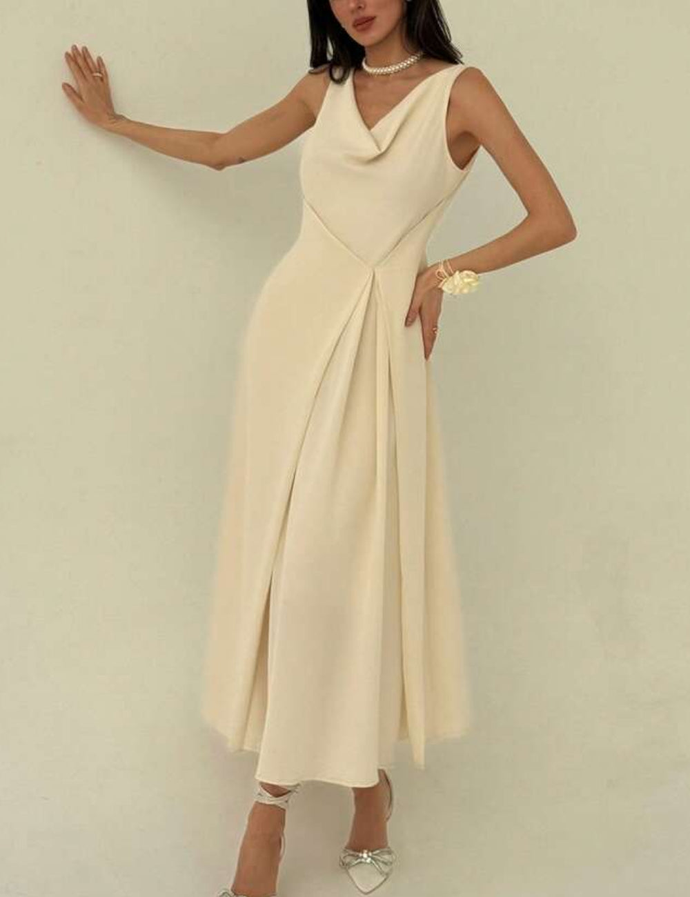Shein maxi ruha, krém