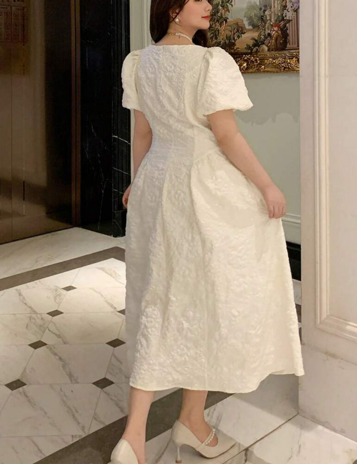 Shein Curve+ maxi ruha, krém