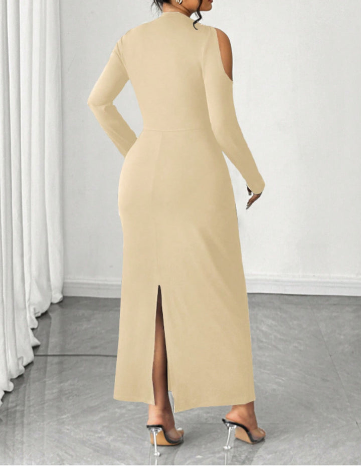 Shein Curve+ maxi ruha, krém